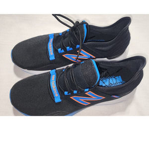 new balance fresh foam roav blue and black MROAVBS size 11.5 men
